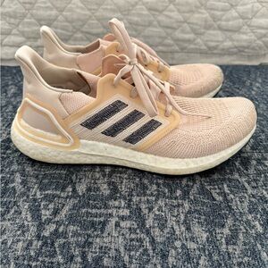 Adidas Women's Soft Pink Knit Sneakers